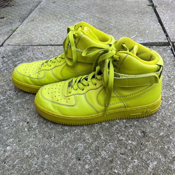 nike airforce 1s hi-top - Picture 2 of 5